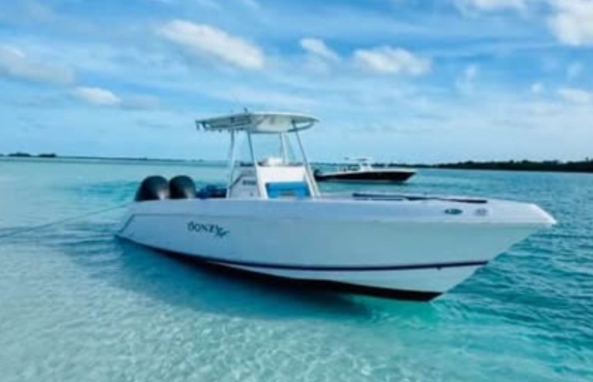 2005 30ft Donzi Center Console