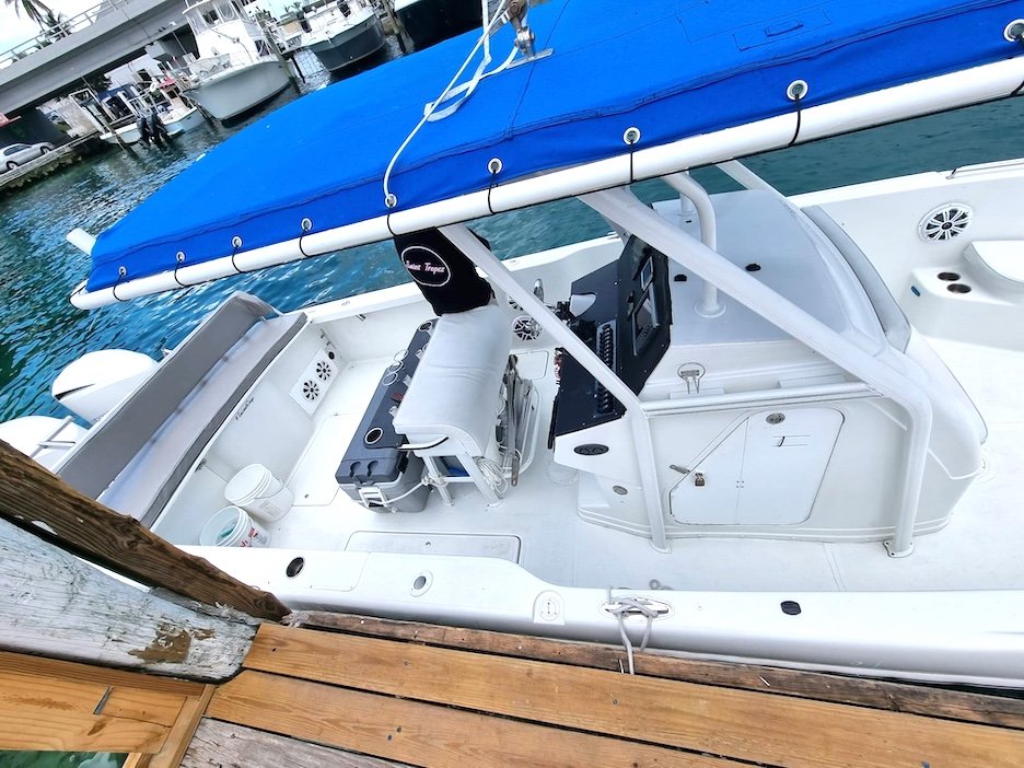 2001 35ft Donzi Center Console